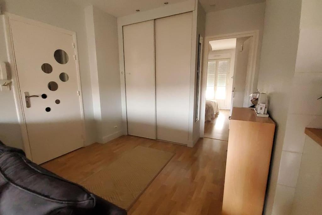 Simplicite Et Calme En Appartement A Issoire Eksteriør billede